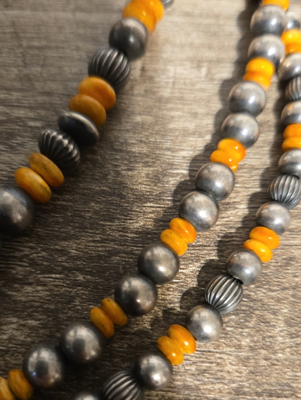 Authentic D. Becenti Navajo Multi-Strand Spiny Oyster & Navajo Pearl Medallion - Picture 7 of 8